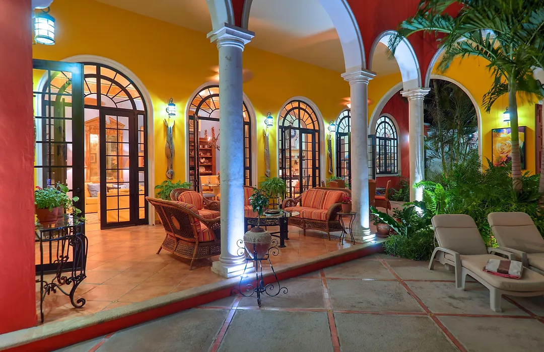 Casa Oasis Guest House And Spa-1